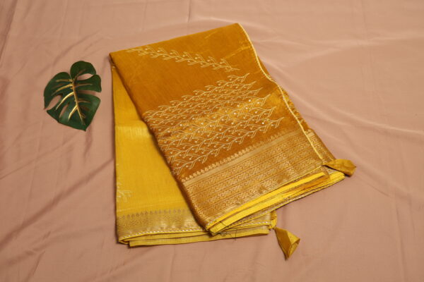 Saree Model 5